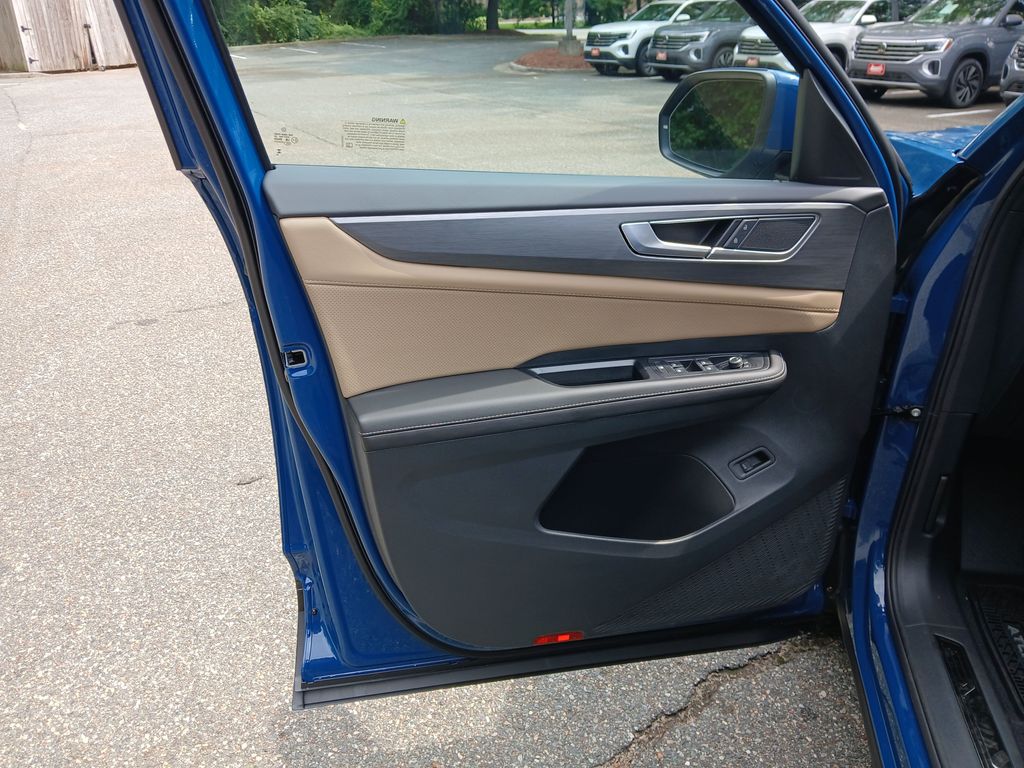 New 2026 Blue Volkswagen SE w/Technology image 10