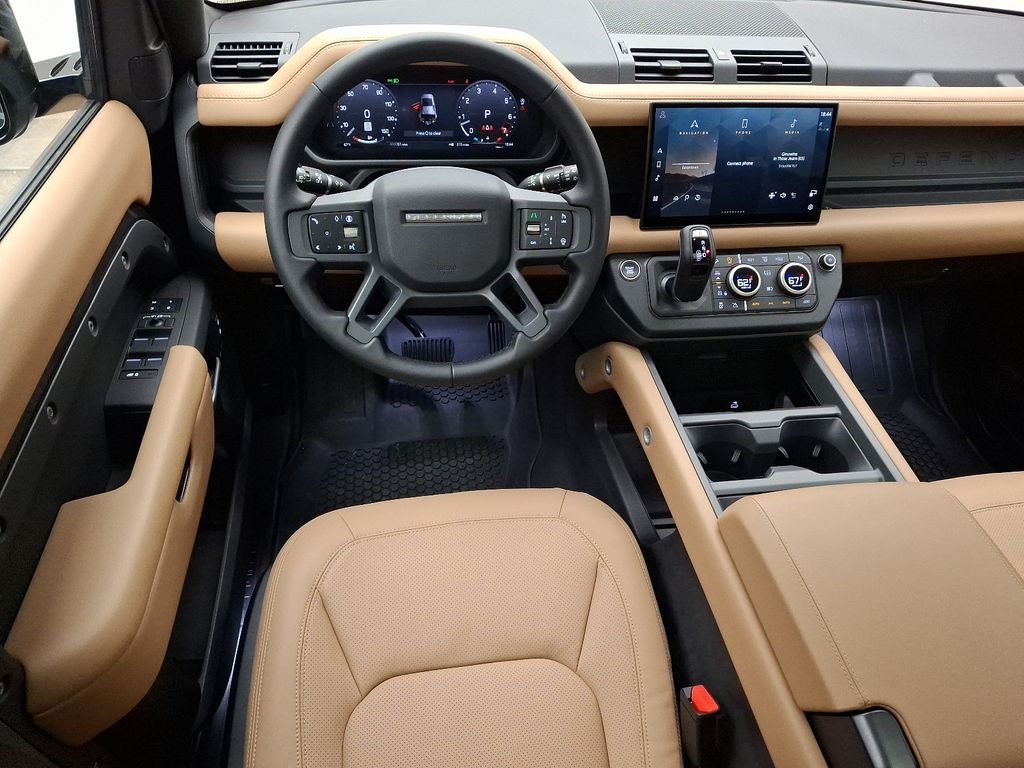 2025 Land Rover Defender 110 7