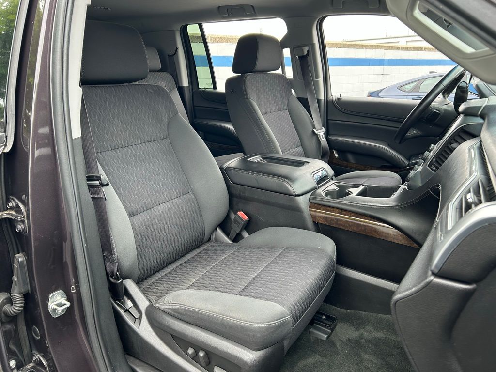 2015 Chevrolet Suburban LS 23