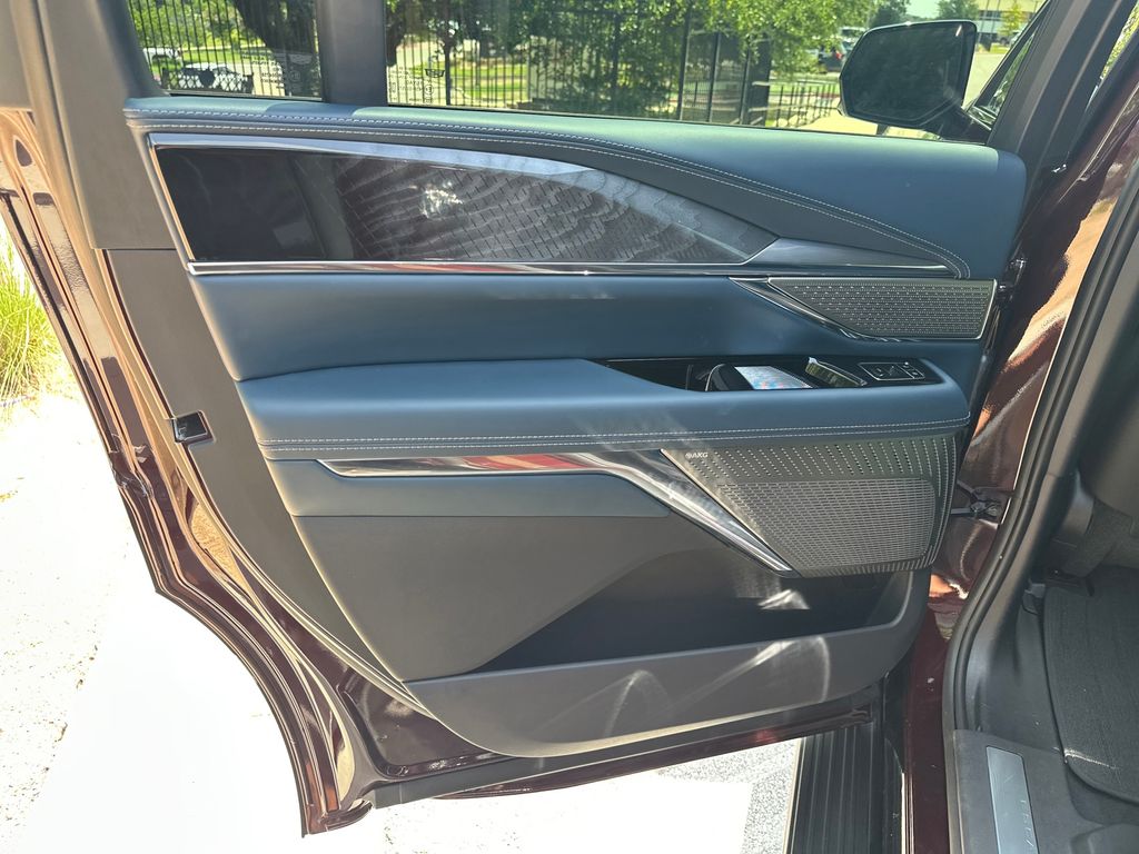 Used Car 2025 Cadillac Escalade Iq  Luxury 2 For Sale Under $110,000 In Austin, Texas