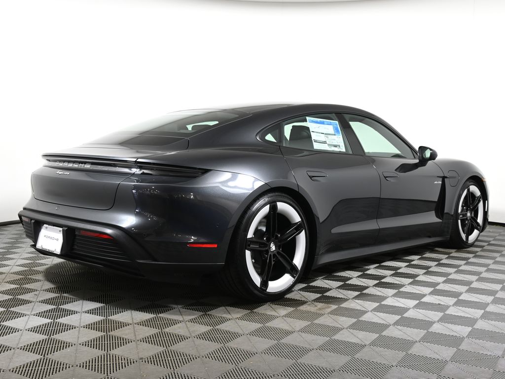 2025 Porsche Taycan  7