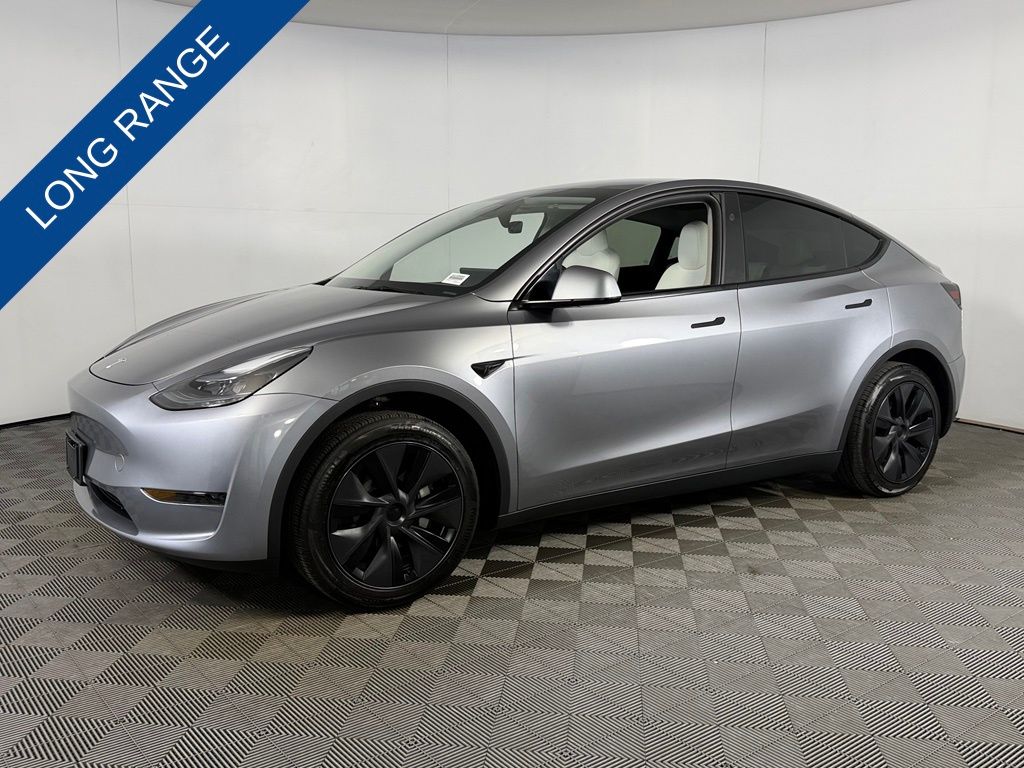 2025 Tesla Model Y Long Range RWD