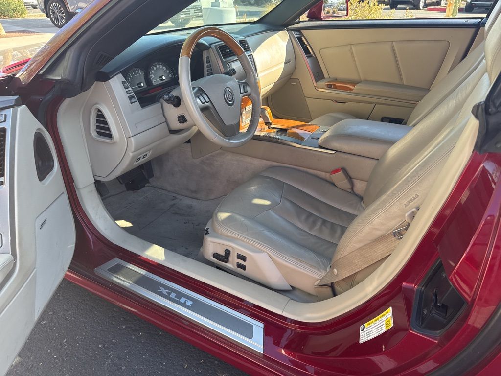 2006 Cadillac XLR Base 6