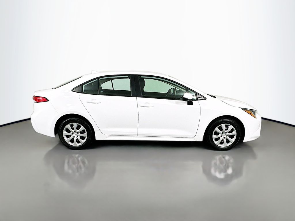 Thumbnail: 2024 Toyota Corolla - 4