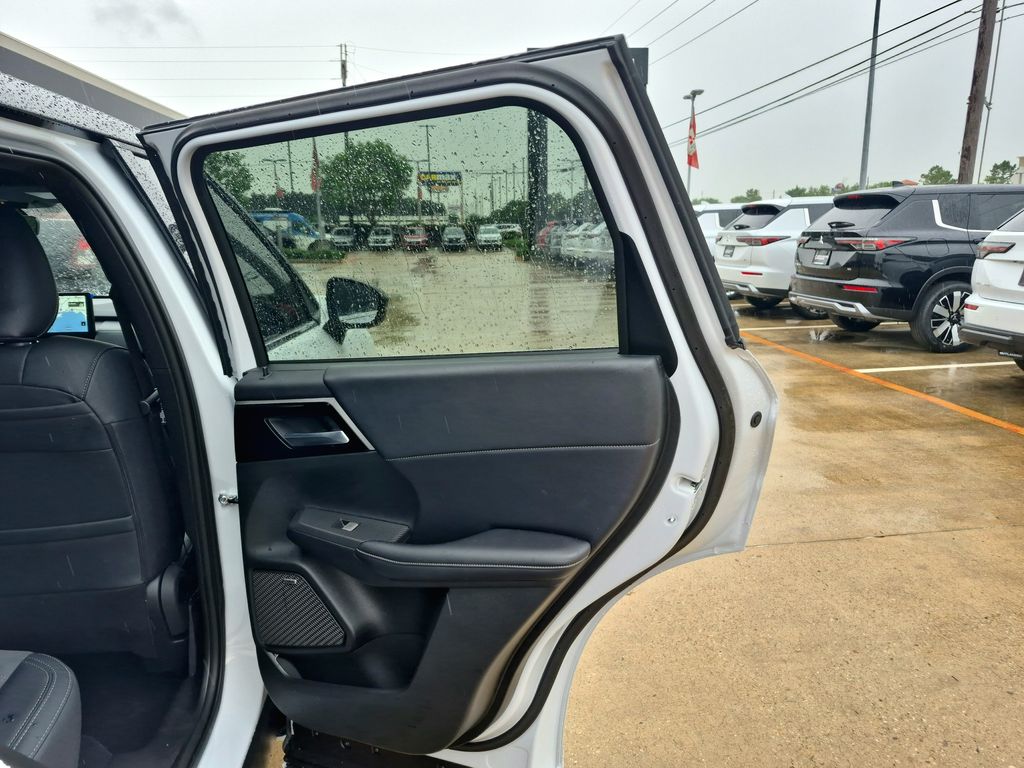 2026 Mitsubishi Outlander Ralliart White at North Houston Mitsubishi
