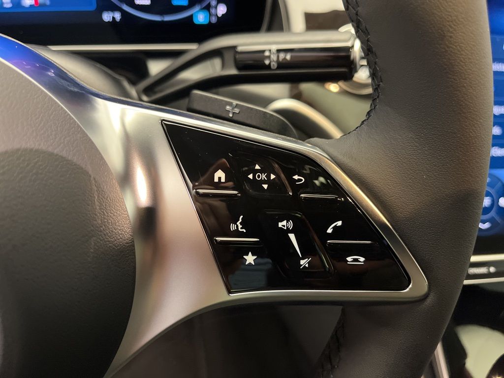 Thumbnail: 2026 Mercedes-Benz GLC - 16