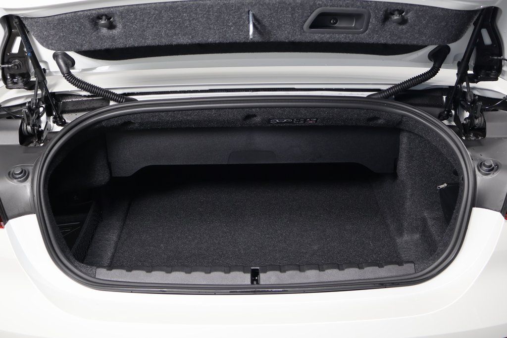 Thumbnail: 2026 BMW 4 Series - 9