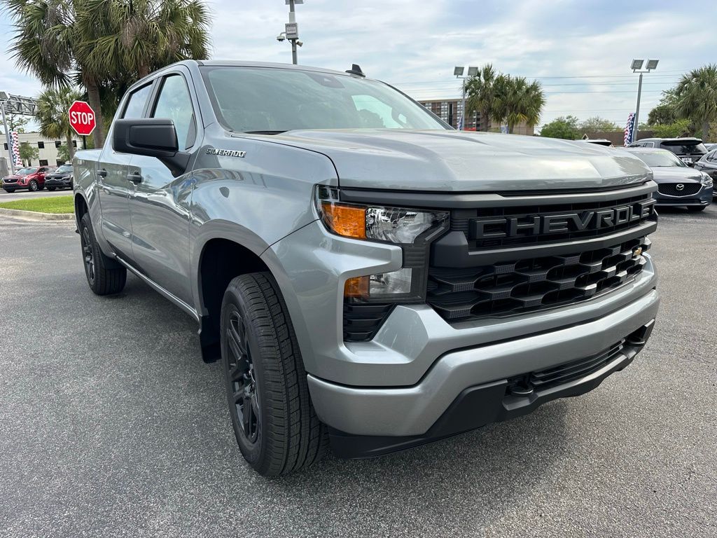 2024 Chevrolet Silverado 1500 Custom 10