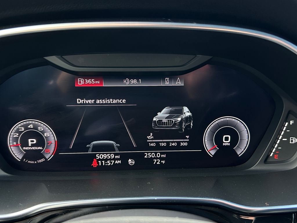 Thumbnail: 2020 Audi Q3 - 21