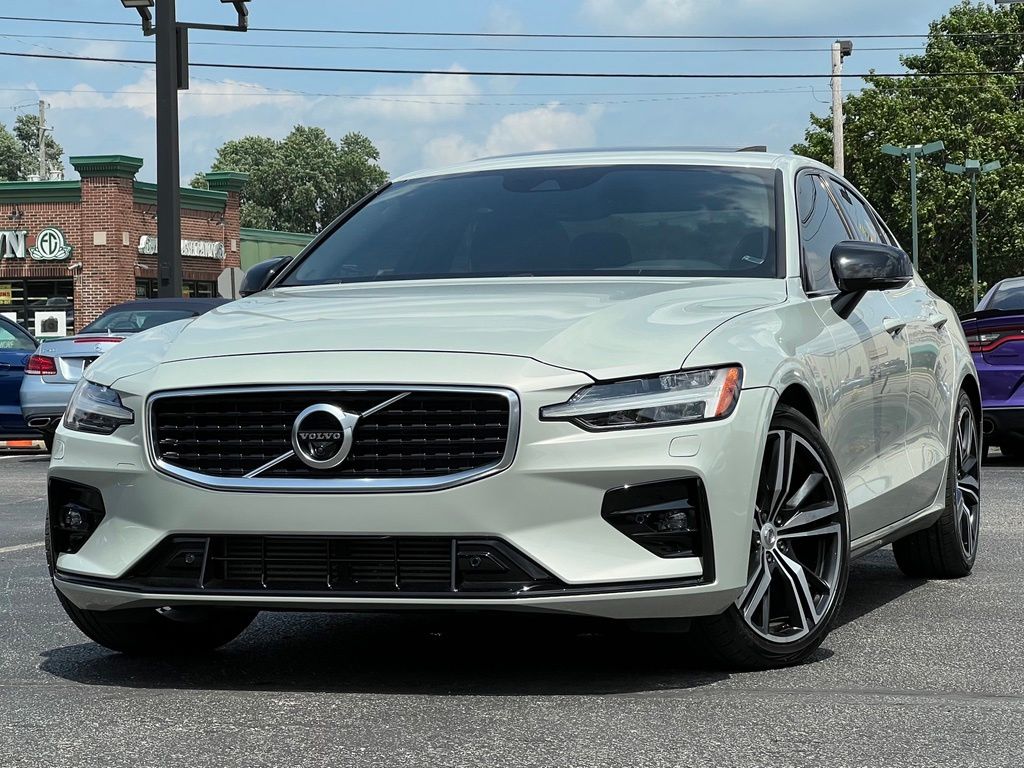 2020 Volvo S60 T5 R-Design FWD