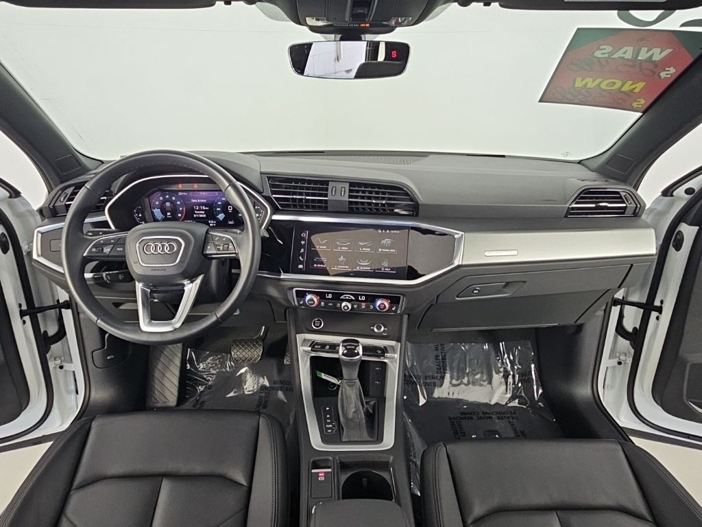 Thumbnail: 2023 Audi Q3 - 25