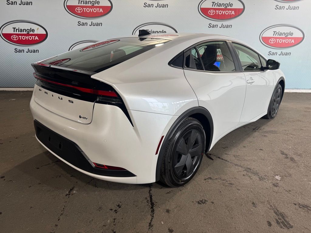 Thumbnail: 2026 Toyota Prius - 3