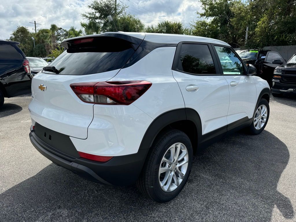 2025 Chevrolet TrailBlazer LS 7