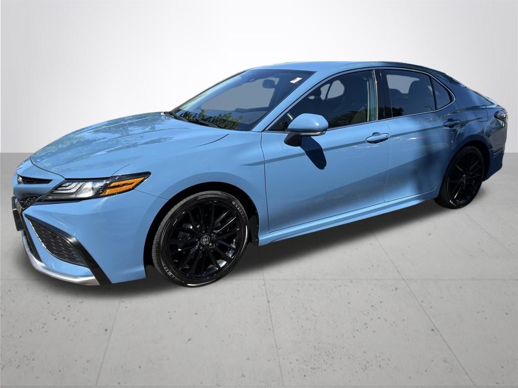2023 Toyota Camry Hybrid XSE