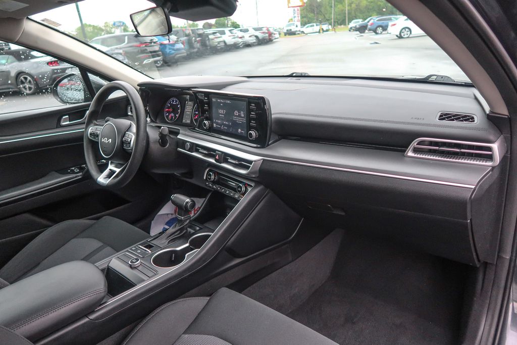 2023 Kia K5 LXS
