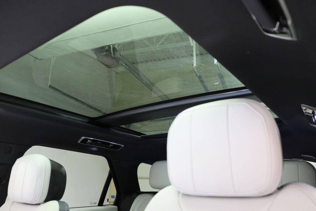 Thumbnail: 2023 Land Rover Range Rover Sport - 13