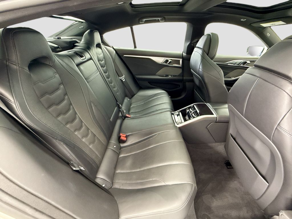 Thumbnail: 2023 BMW 8 Series - 21