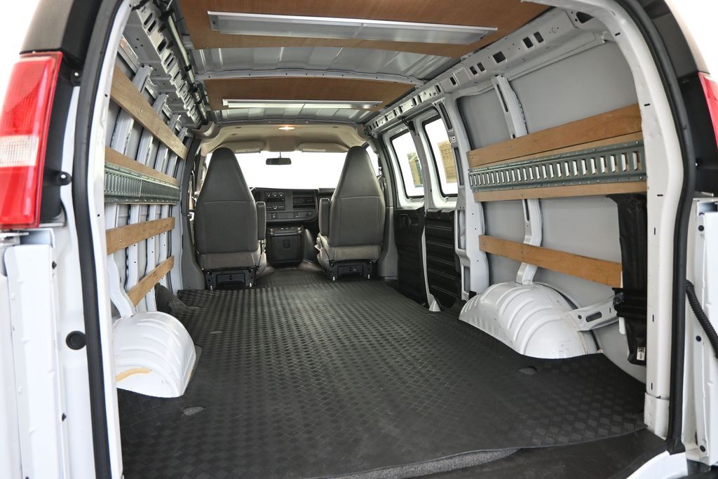 2020 Chevrolet Express Cargo RWD 2500 Regular Wheelbase WT