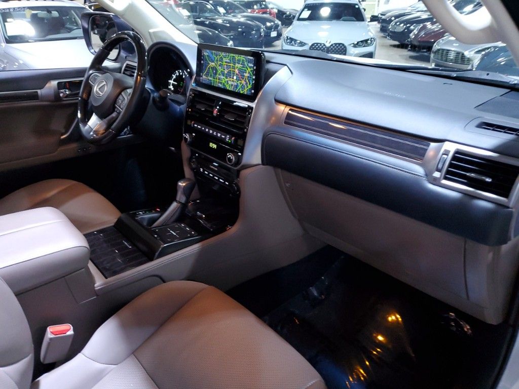 2022 Lexus GX 460 16