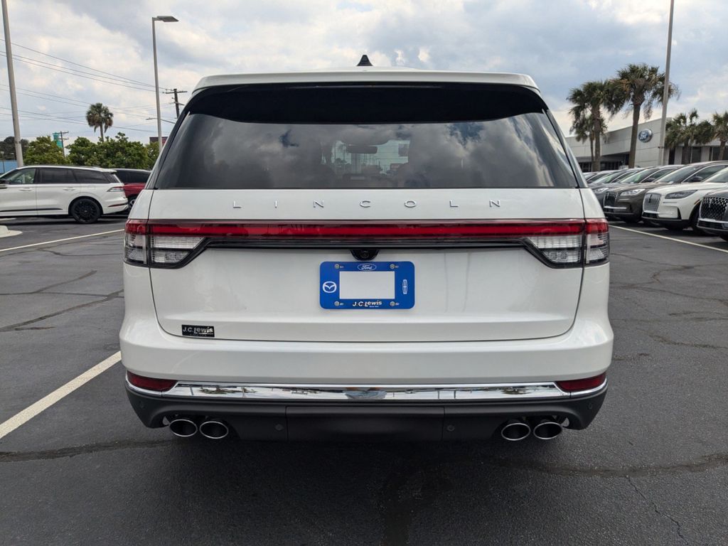 2025 Lincoln Aviator Premiere