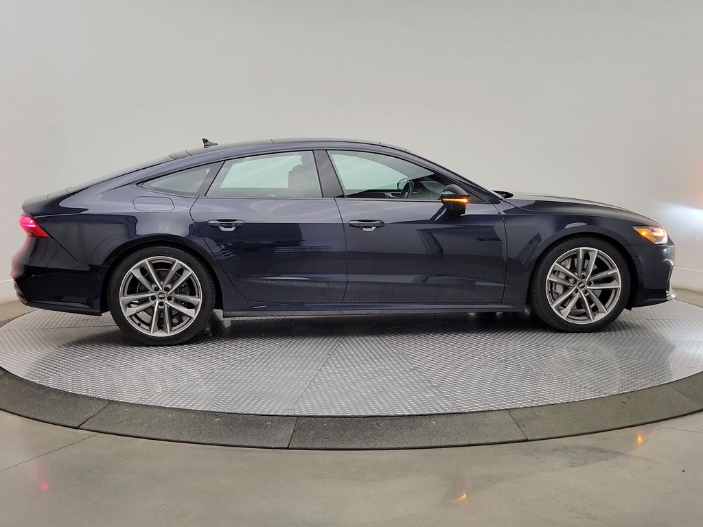 Thumbnail: 2021 Audi A7 - 6
