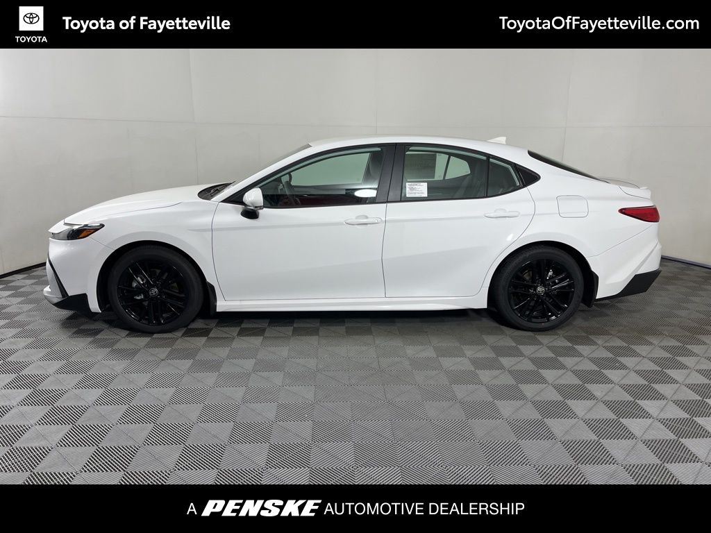 2025 Toyota Camry SE 2