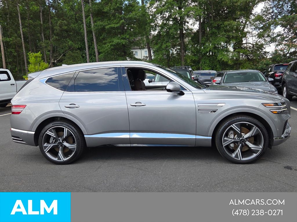 Used 2025 Silver Genesis 3.5T Prestige image 7