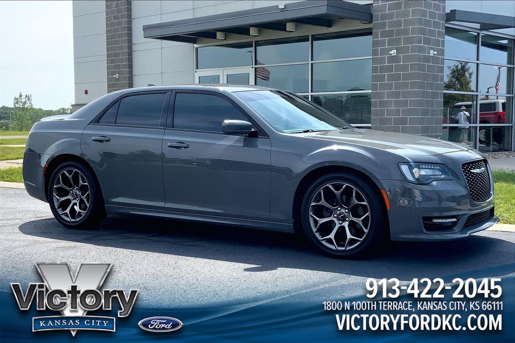 2018 Chrysler 300 S
