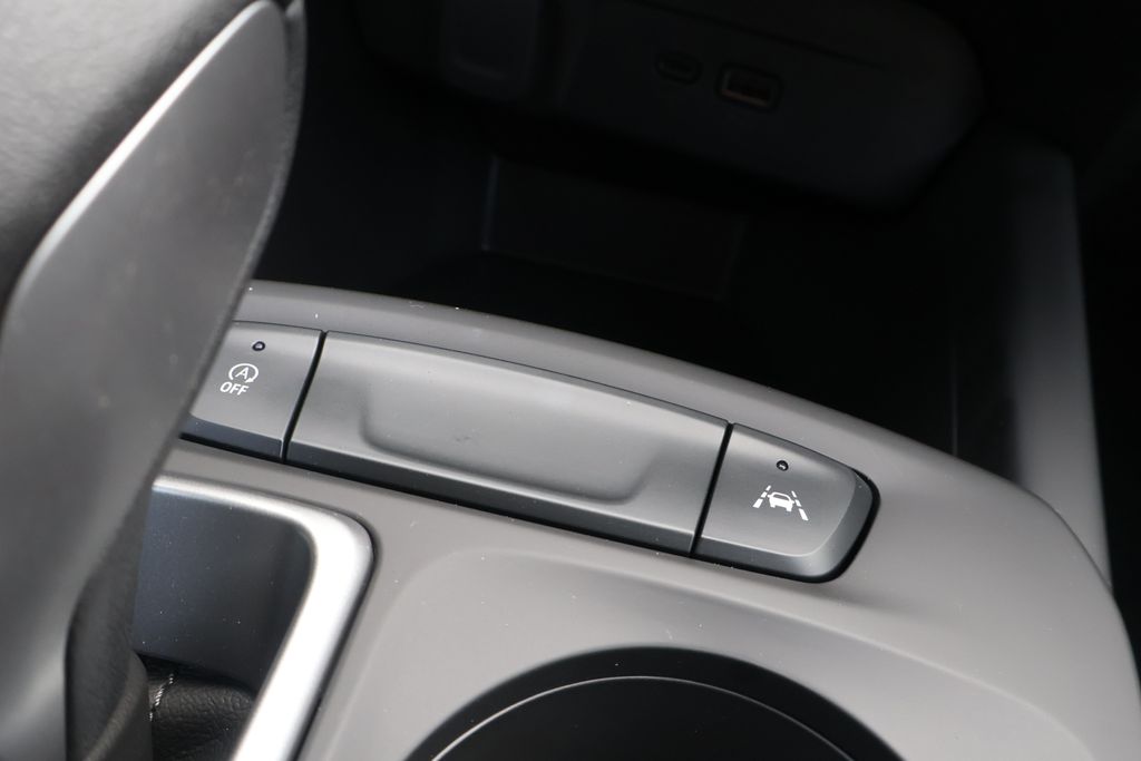 Thumbnail: 2026 Chevrolet Trax - 31