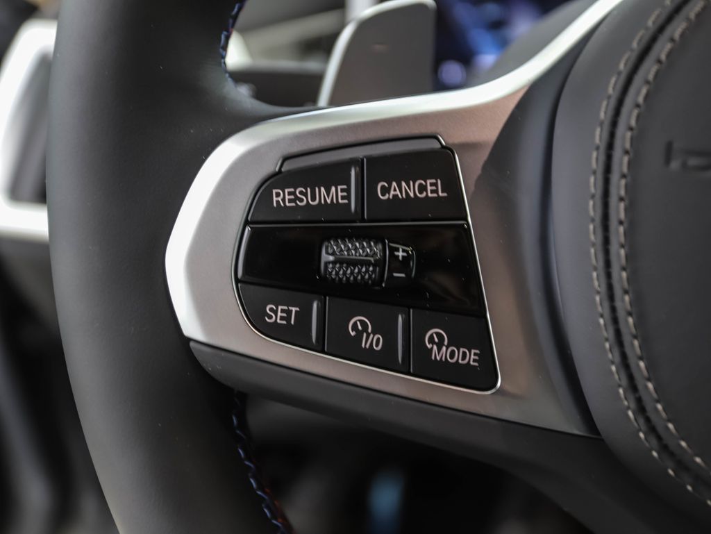 Thumbnail: 2026 BMW X5 - 13