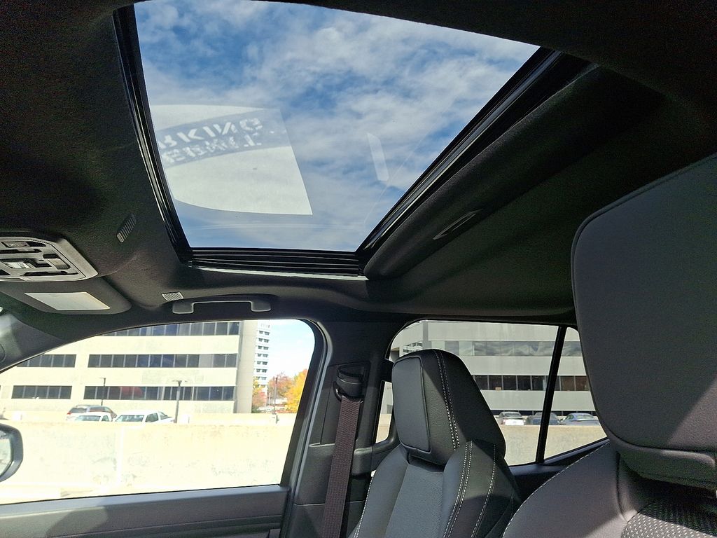 Thumbnail: 2025 Toyota 4Runner - 17