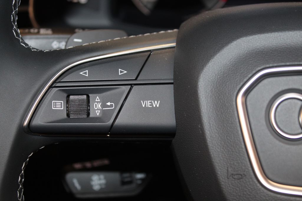 Thumbnail: 2026 Audi Q7 - 31