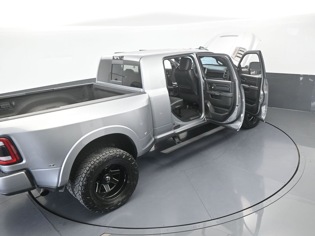 Used 2024 Billet Silver Metallic Clearcoat Ram Limited image 71