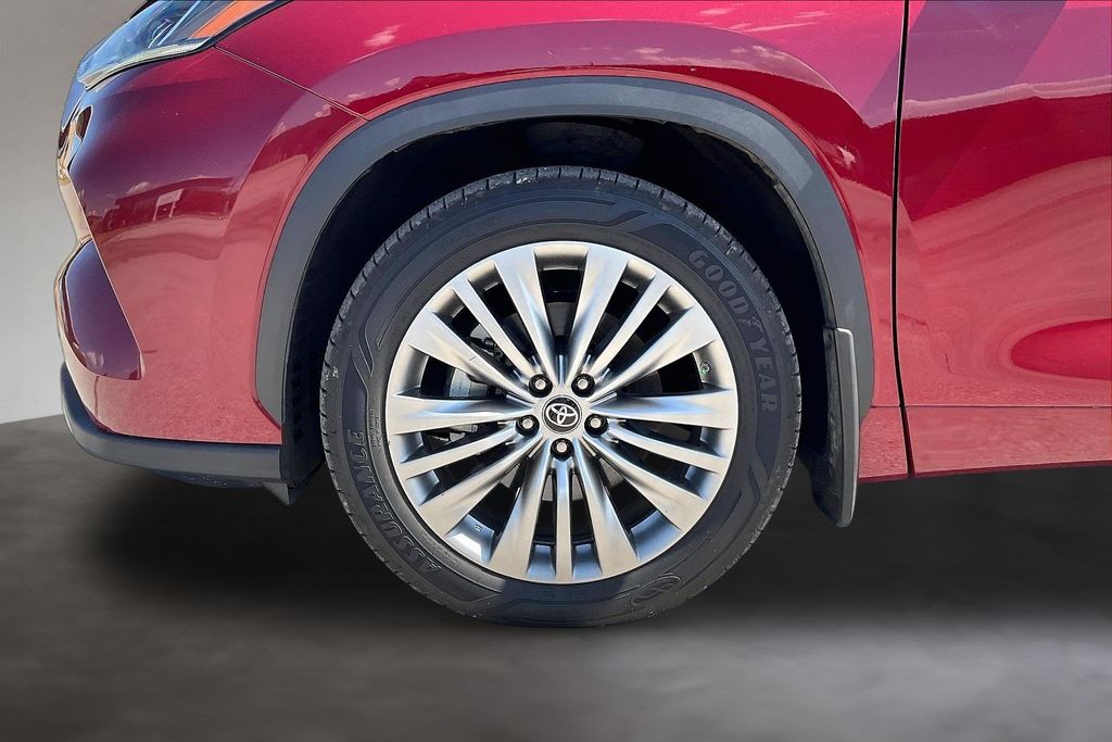 Used 2022 Toyota Highlander SUV