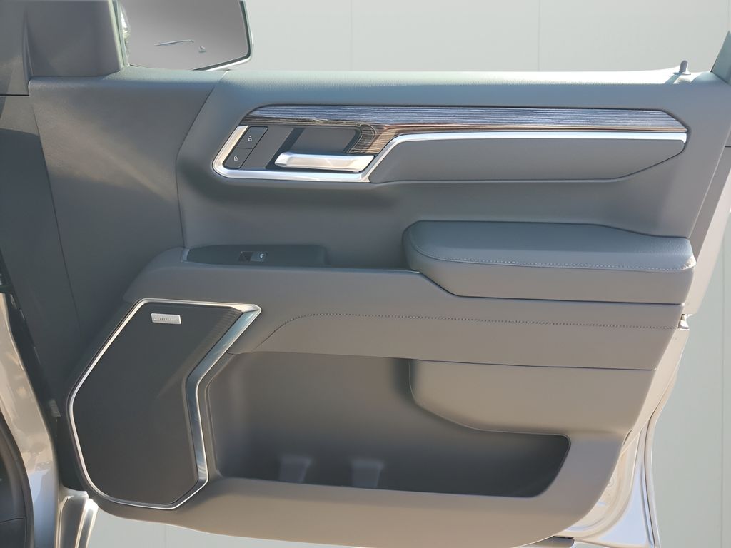 New 2026 Silver GMC Elevation image 13