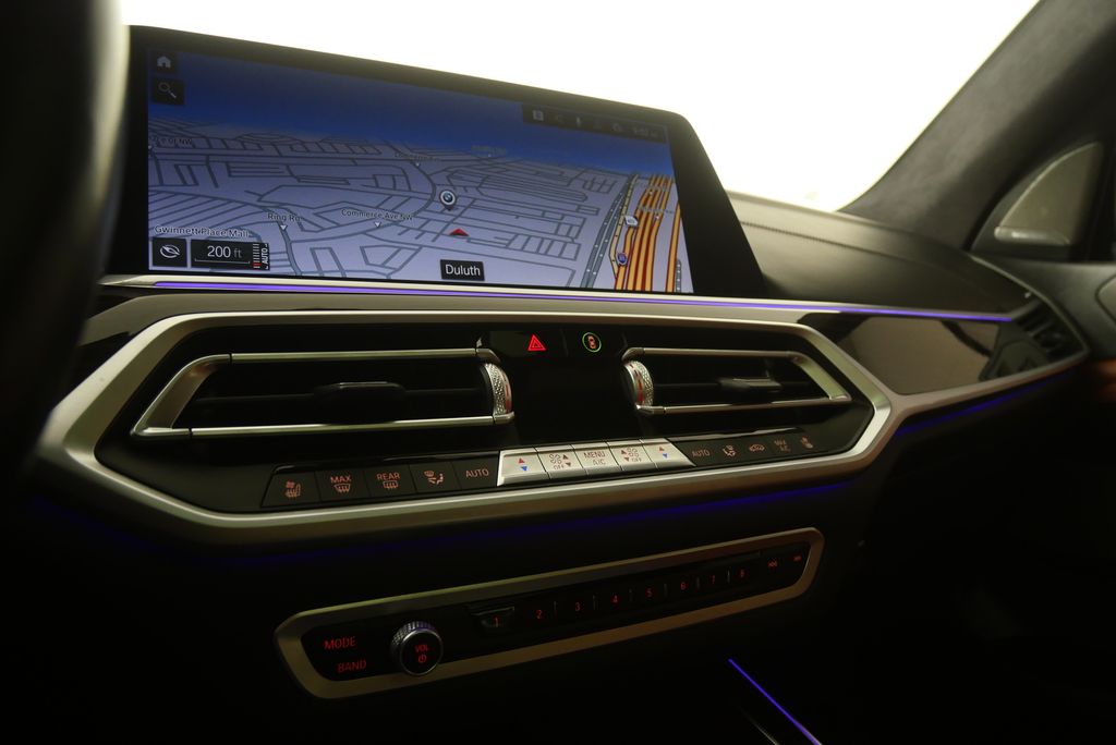 Thumbnail: 2021 BMW X7 - 26