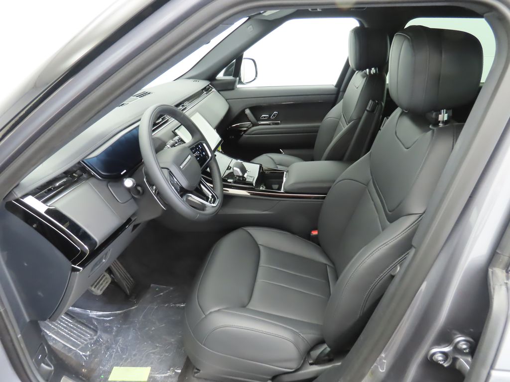 2025 Land Rover Range Rover Sport SE 21