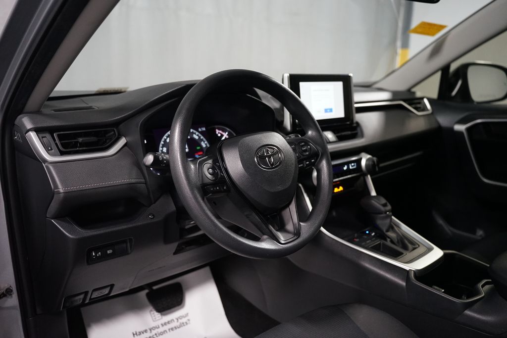 Thumbnail: 2023 Toyota RAV4 - 13