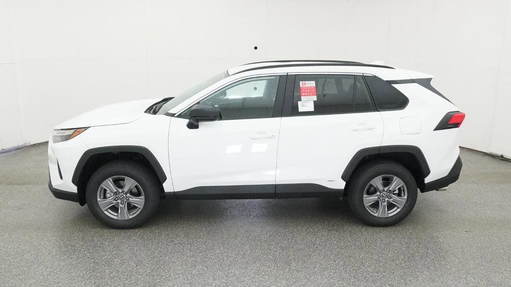 Thumbnail: 2025 Toyota RAV4 - 27