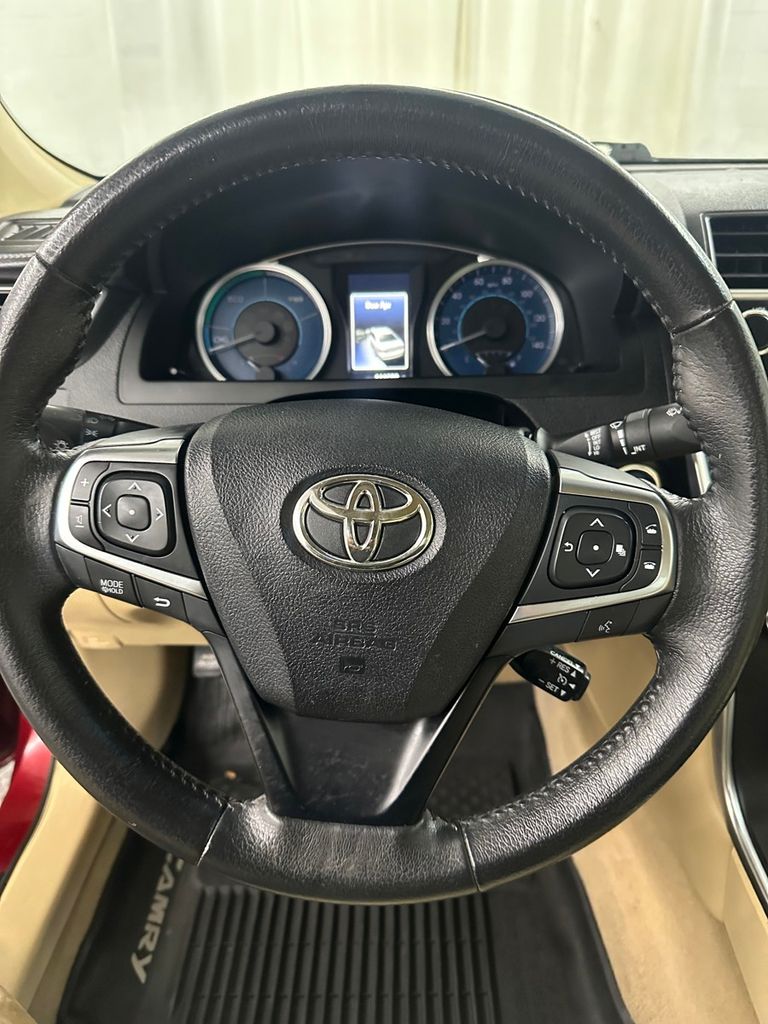 used 2017 Toyota Camry Hybrid car, priced at $12,985