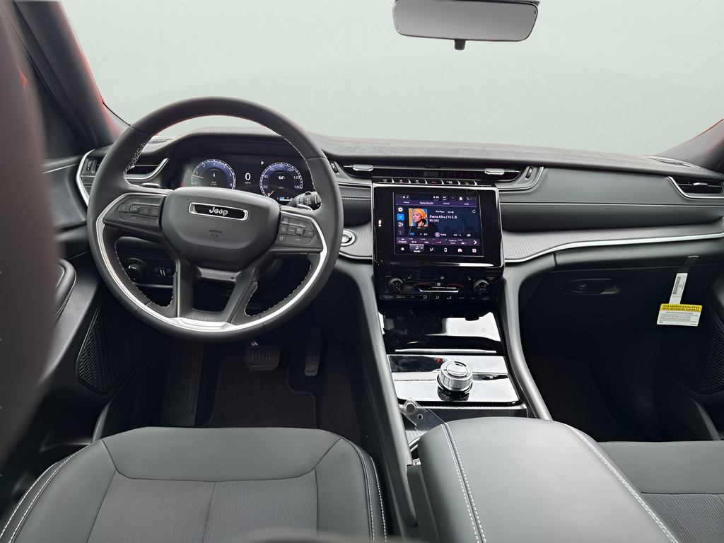 New Car 2025 Jeep Grand Cherokee  Laredo X For Sale Under $40,000 In Austin, Texas