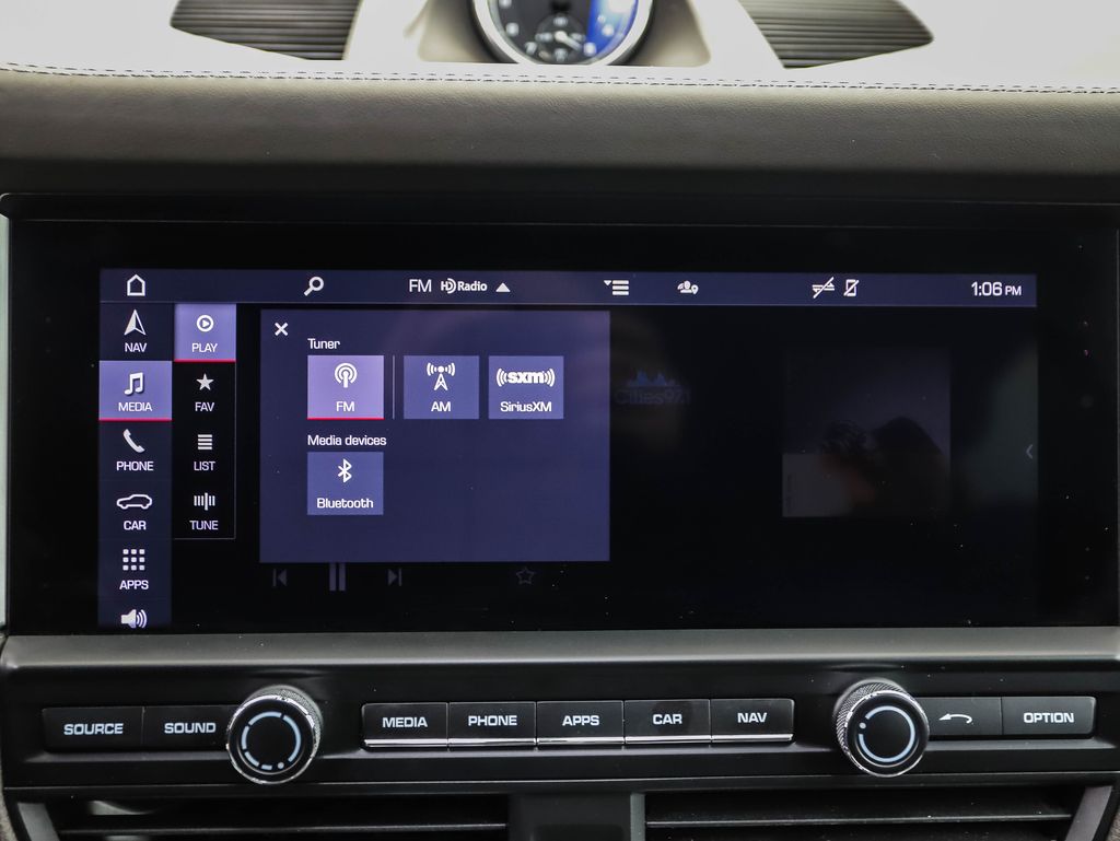 Thumbnail: 2021 Porsche Macan - 17