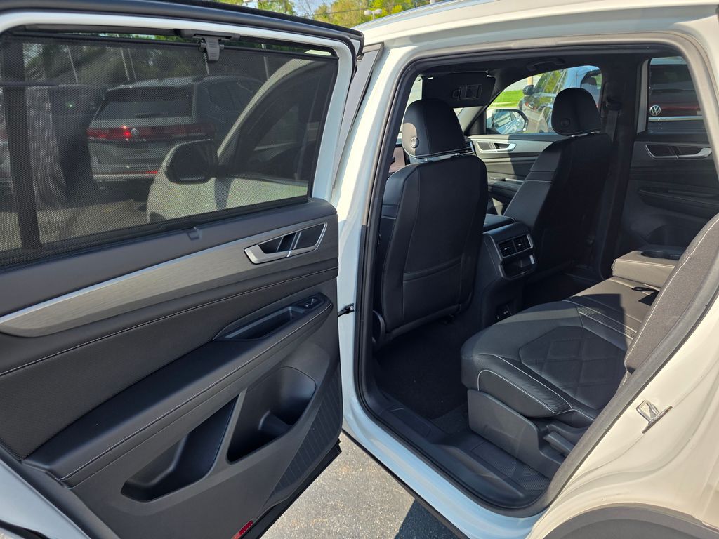 2026 Volkswagen Atlas Cross Sport 2.0T SE w/Technology White/off-white at Sutliff Volkswagen