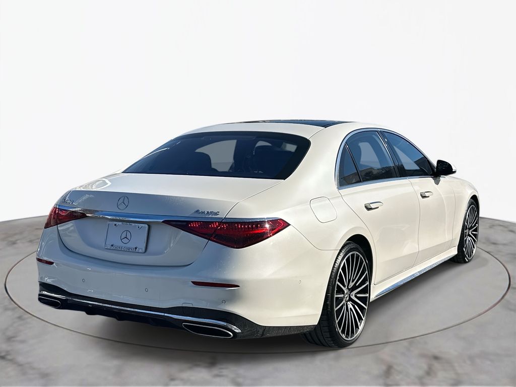 Thumbnail: 2022 Mercedes-Benz S-Class - 9