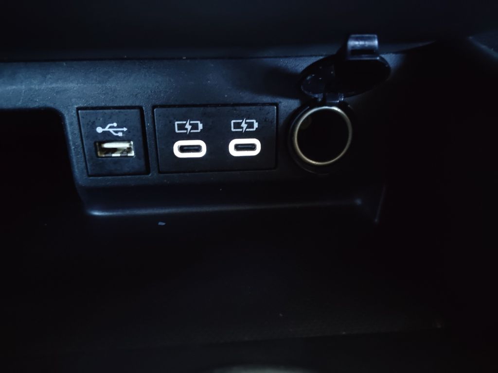 Used Car 2023 Toyota Highlander  Xle For Sale Under $35,000 In Austin, Texas