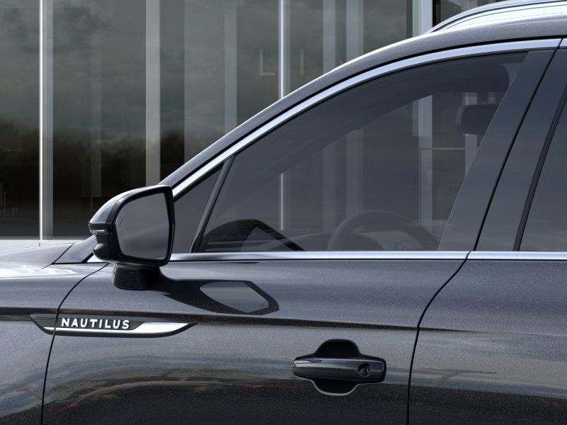 Thumbnail: 2023 Lincoln Nautilus - 20