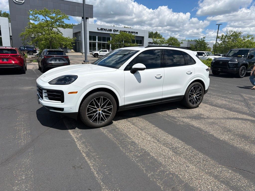 White 2024 Porsche Cayenne SUV / Crossover All-Wheel Drive 8-Speed Automatic