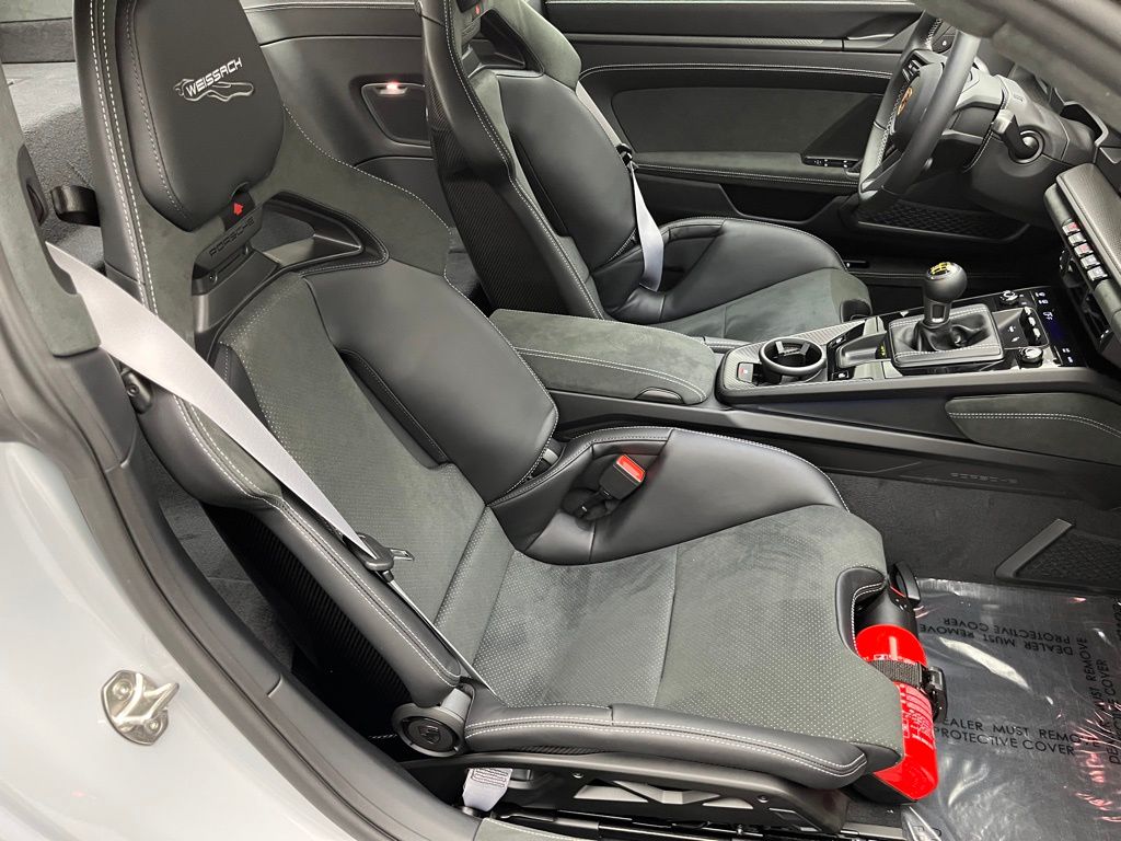 Thumbnail: 2026 Porsche 911 - 31