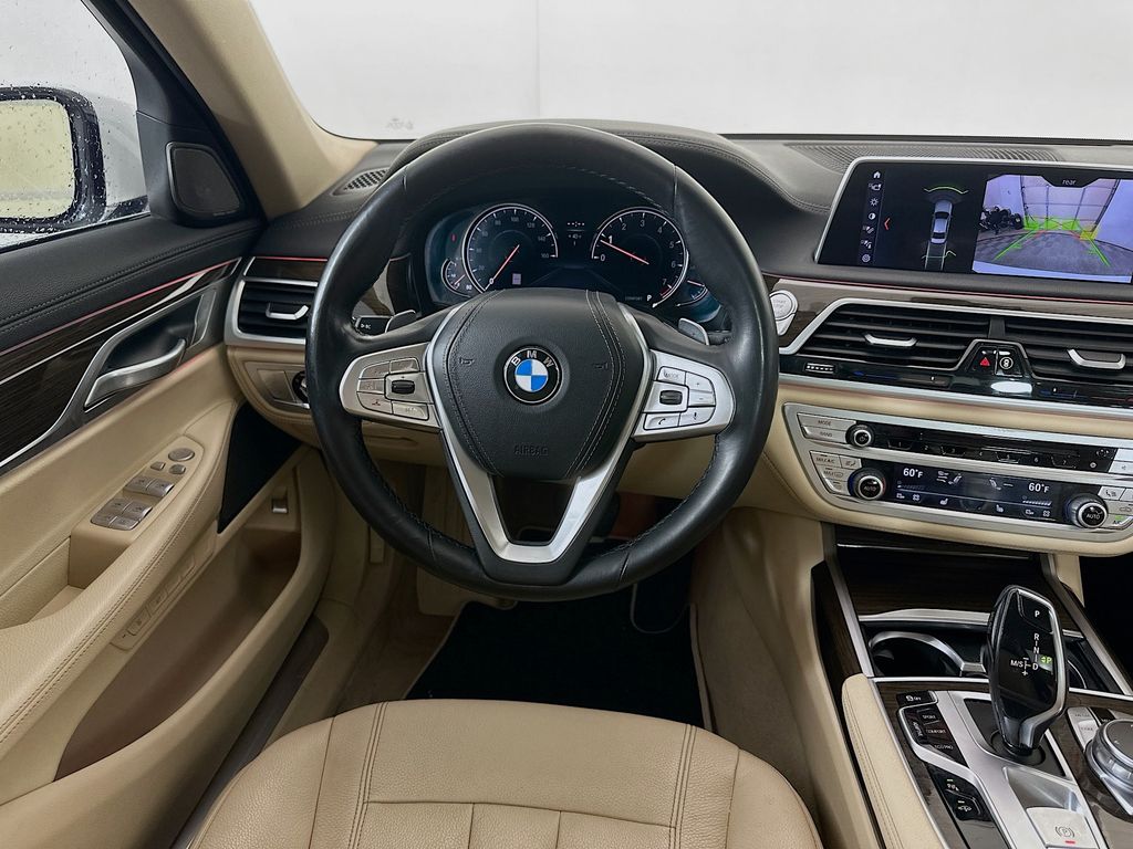 2019 BMW 7 Series 740i 23