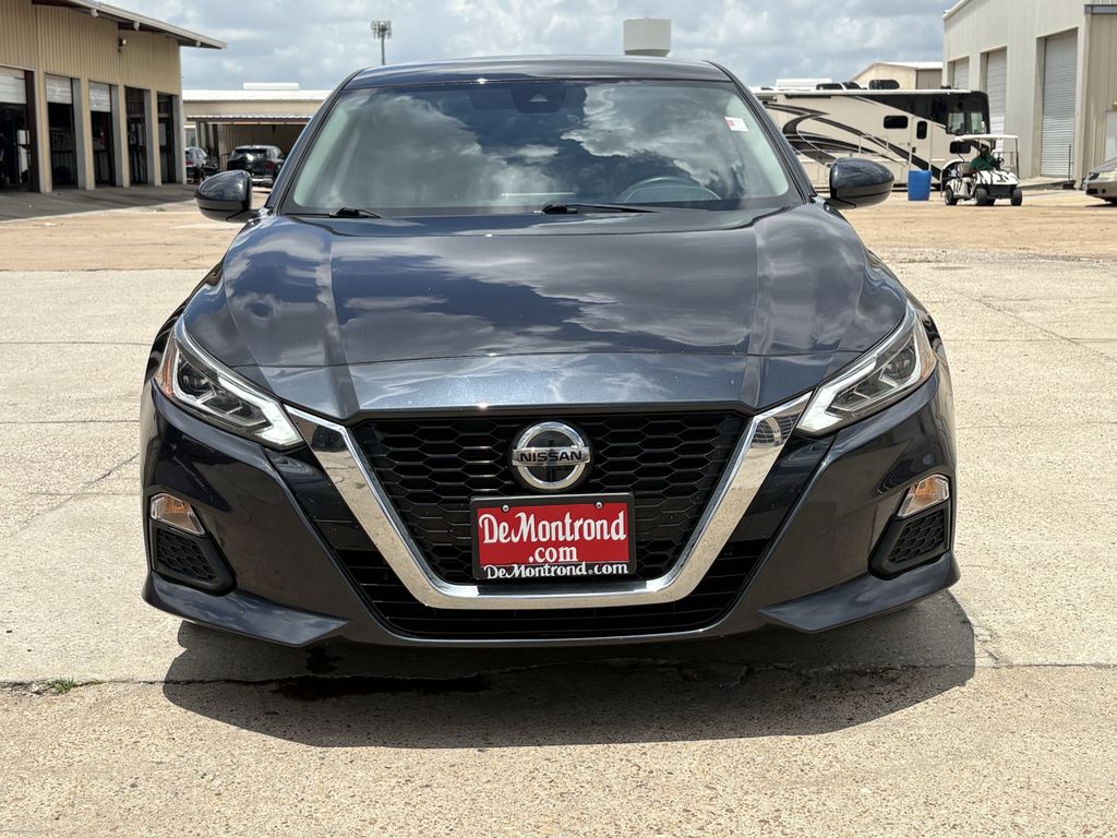 2022 Nissan Altima 2.5 SV Blue at Gullo Toyota